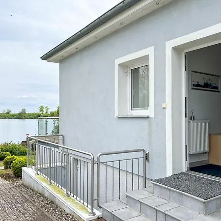 Holiday home Seemannsruh Mit Wasserblick Und Abgeschlossenem Grundstueck Marienfelde